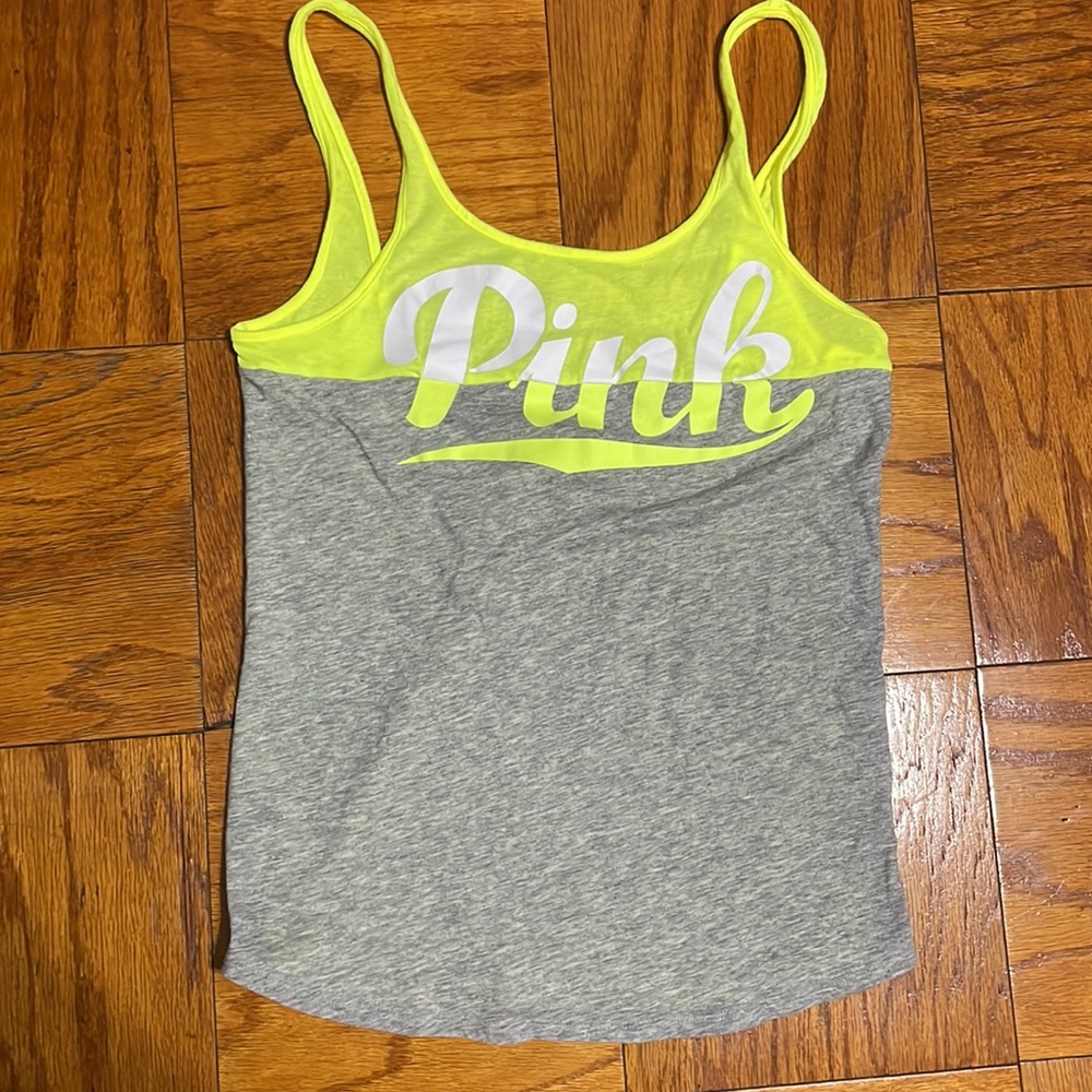 💖Super cute 💖 adorable 💖 Victoria's Secret PINK 💖 PINK 💖 tank top 💖 EUC💖